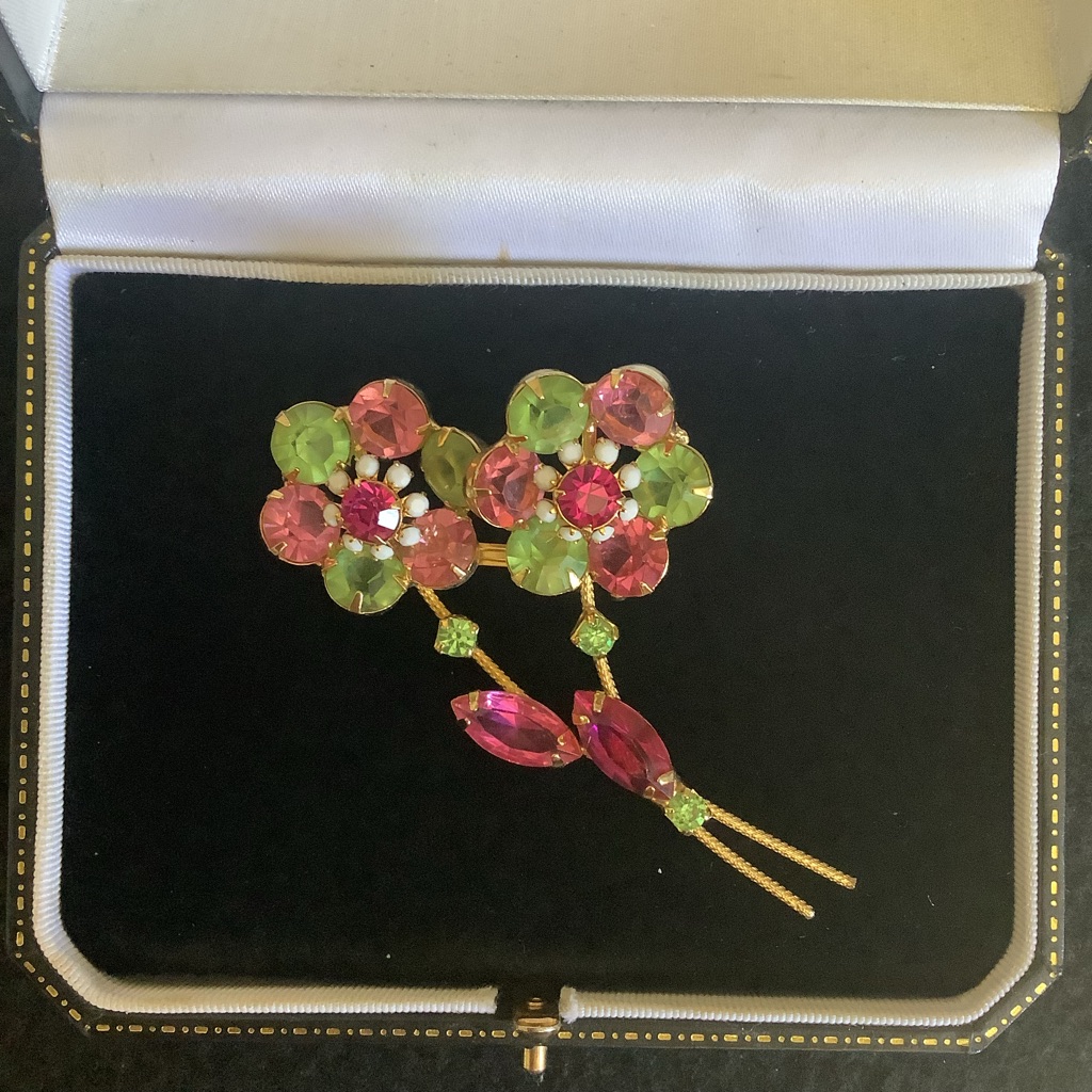 Vintage Juliana Pink Green Rhinestone Flower Brooch 59$
